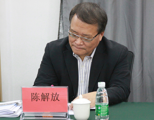 �Ϻ��ڶ����I(y��)��W(xu��)�߽��о������L(zh��ng)���о��T.jpg