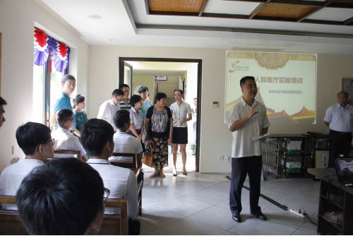 C:\Documents and Settings\Administrator\桌面\�|�站照片\囄���18.png