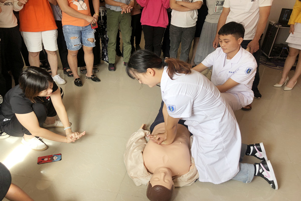 急救展示.png 急救展示.png