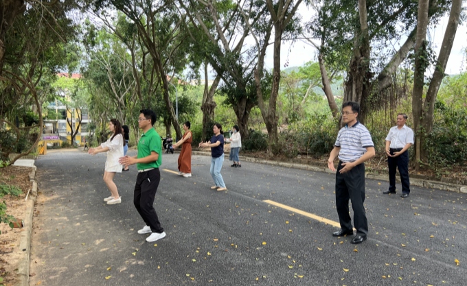 0bd08d0a8f4d30484ac3a6e44cf6592.jpg 0bd08d0a8f4d30484ac3a6e44cf6592.jpg