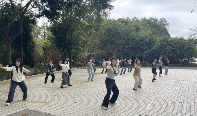 69cc1753d82a9833ee364bc54567497.jpg 69cc1753d82a9833ee364bc54567497.jpg