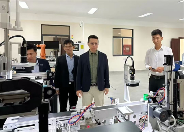 b1d810991451adbe471d53f66b8295e4.jpg b1d810991451adbe471d53f66b8295e4.jpg