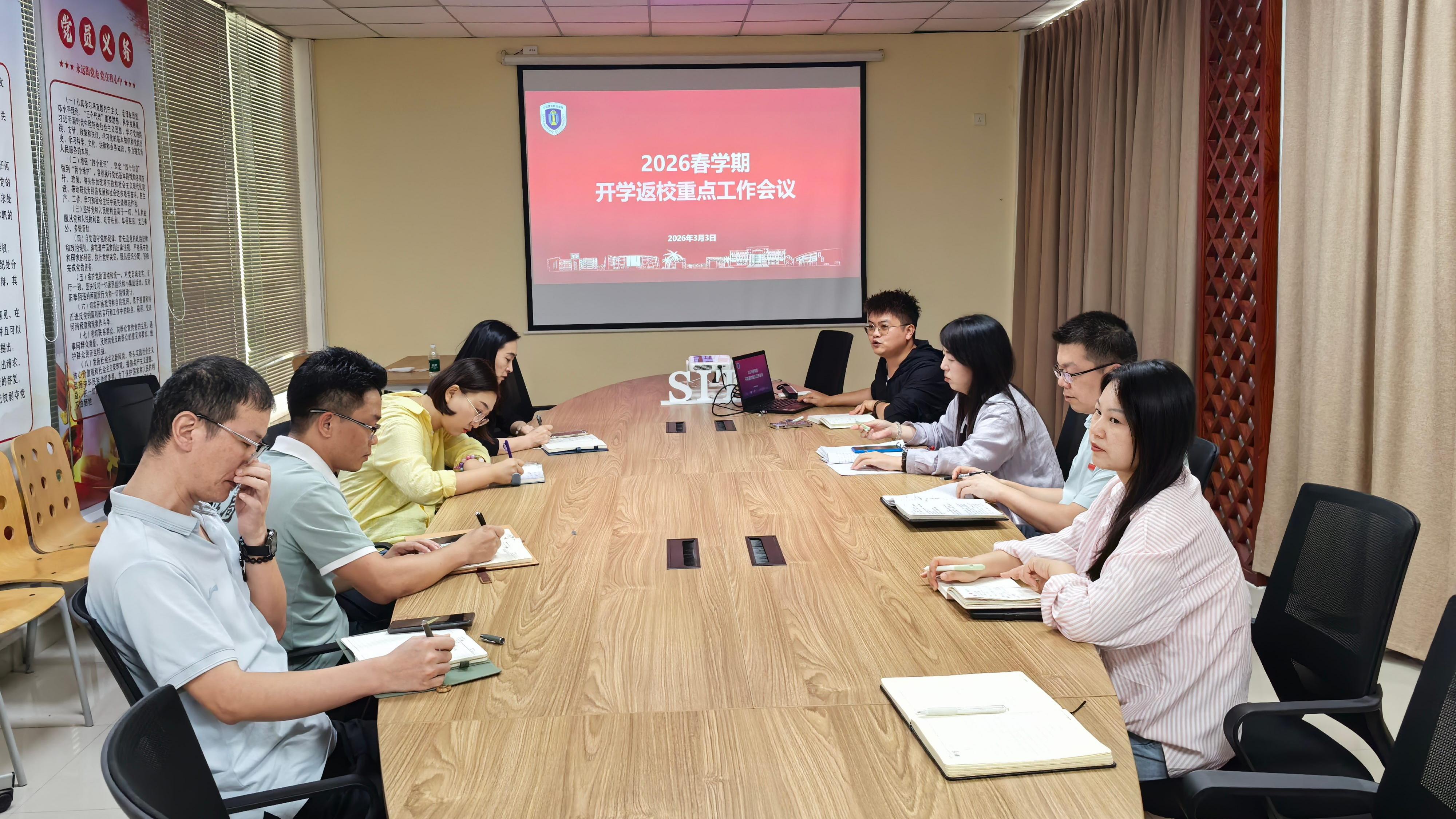 b9a6a68b33e0761dd7ca015bd4da9f7f(1).jpg b9a6a68b33e0761dd7ca015bd4da9f7f(1).jpg